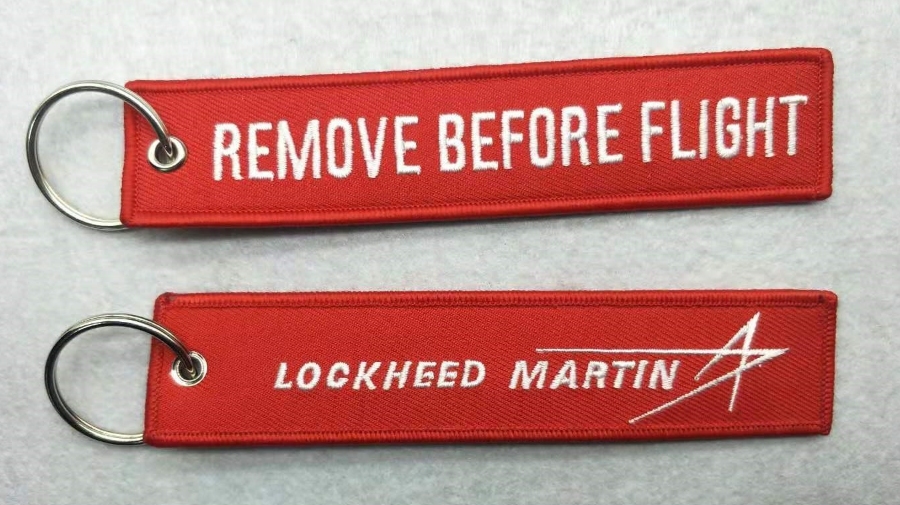 Schlüsselanhänger/Key-ring   Remove before flight  F-22  ca 12,5 x3 cm